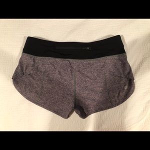 Lululemon 2.5” speed short